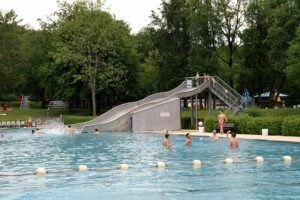 Badezentrum Erlebnisbecken 3